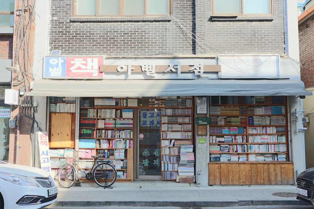 Photo Local bookstore